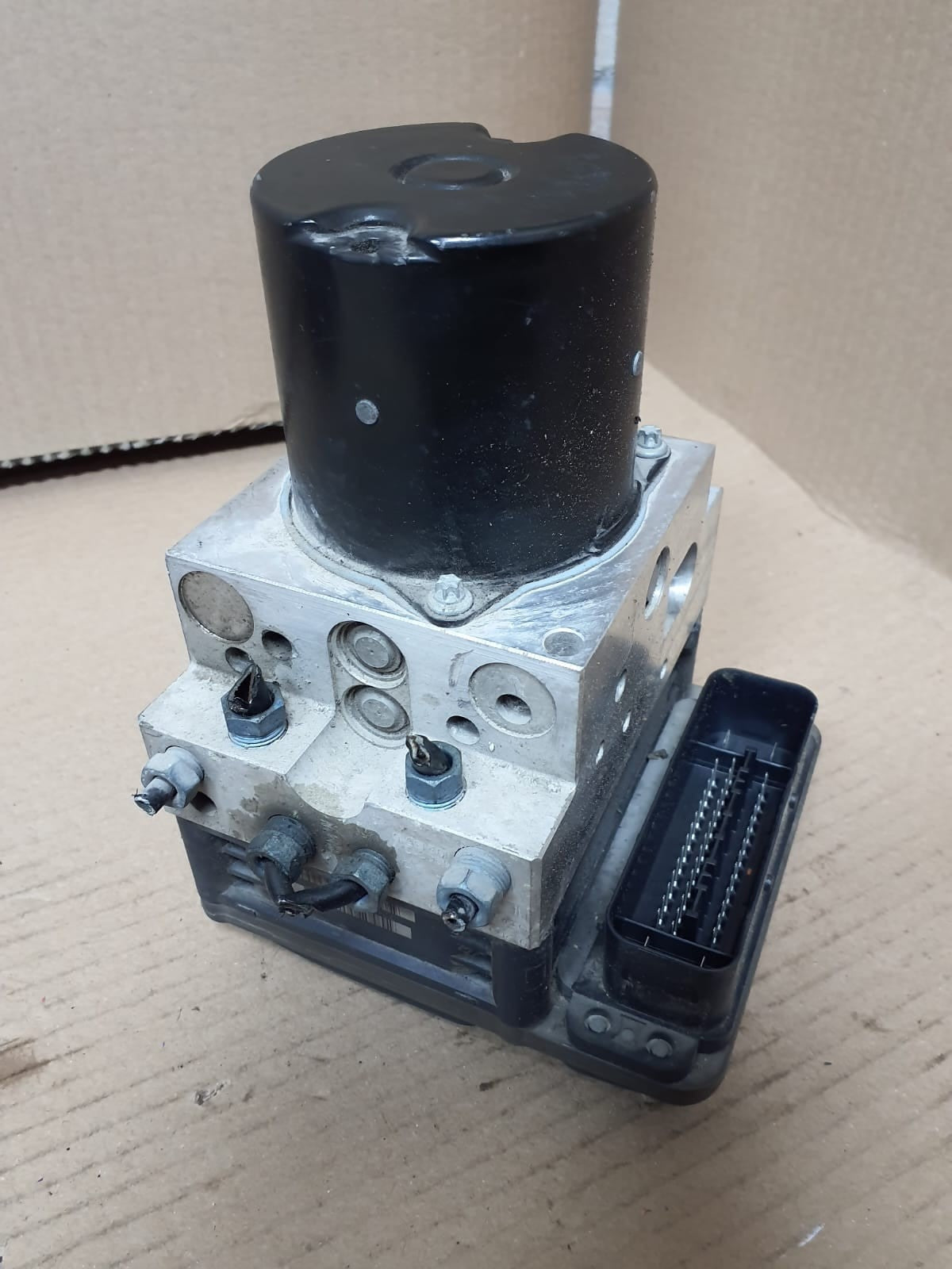  BMW 7' F01 F02 F03 F04 740i ABS Pump Brake Hydro Control Unit Module 6792480