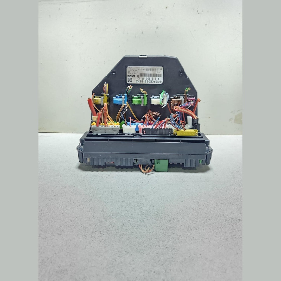 Mercedes-Benz C220 CDI Front Fuse Box Sam Control ModuleA2129005712 W204 C Class