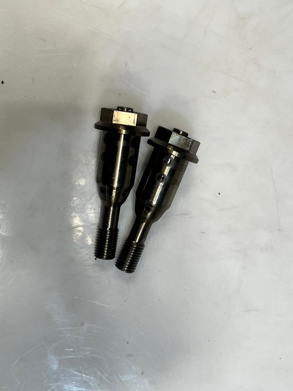 BMW 2 Gran Tourer F46 Vanos Central Valve 1136 7620689 OEM