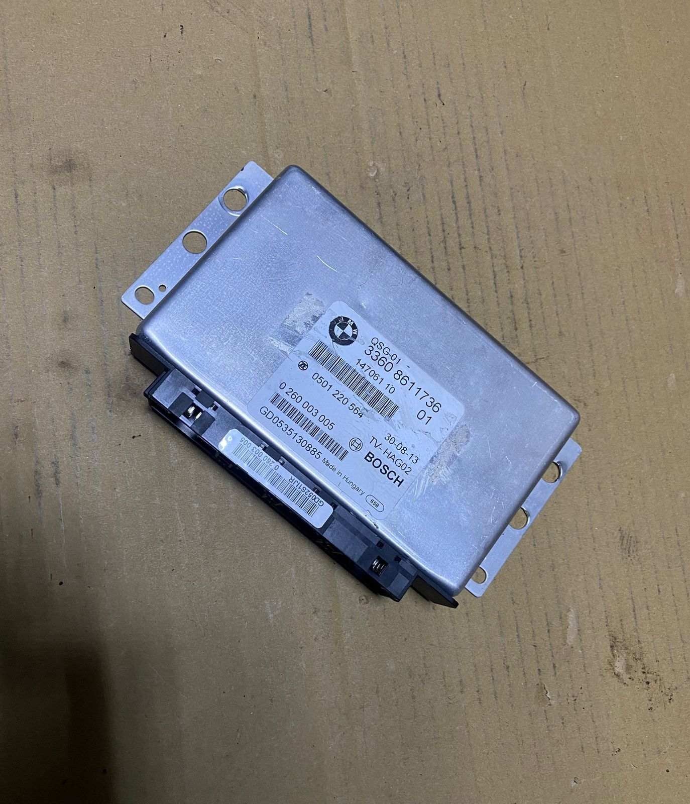 2013-2018 BMW X5 Control Unit Differential Lock 8611736 BMW X5 F15