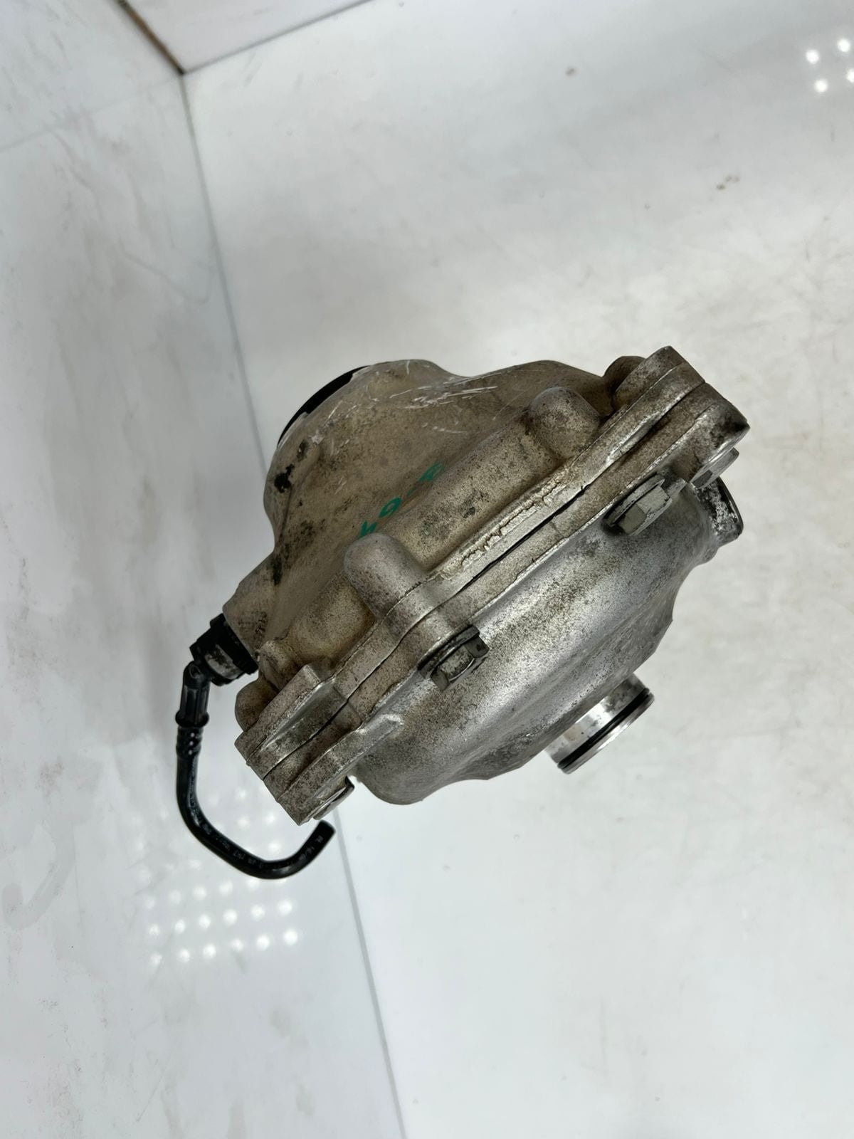 2010-2015 BMW X1 E84 E90 E91 E92 F30 F31 Front Differential 7572051 OEM 3.64