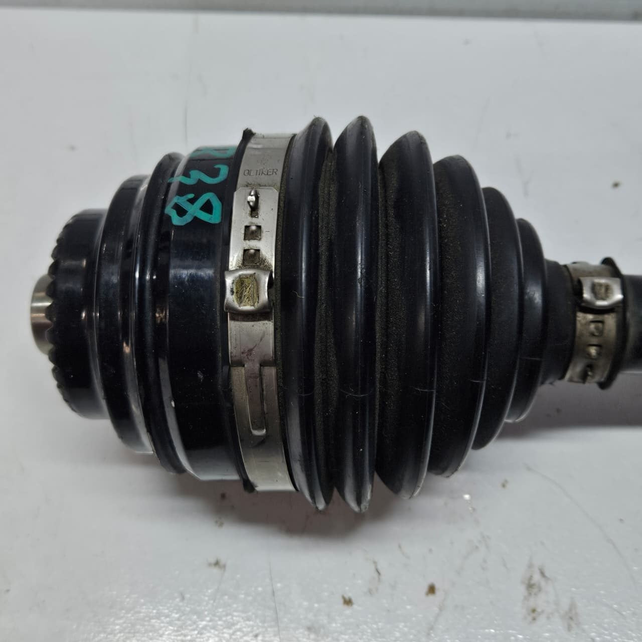 OEM BMW F45 F46 F48 F54 F60 Drive Shaft Front Left 8643383 