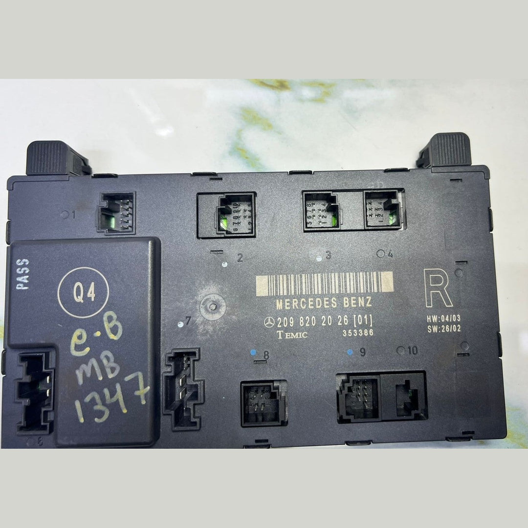 Mercedes W209 CLK-Class Front Right Side Door Control Module A209 8202026 OEM
