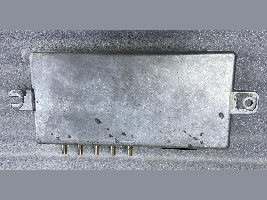 OEM BMW F10 M6 F13 COUPE REAR VIEW CAMERA CONTROL MODULE 908477B