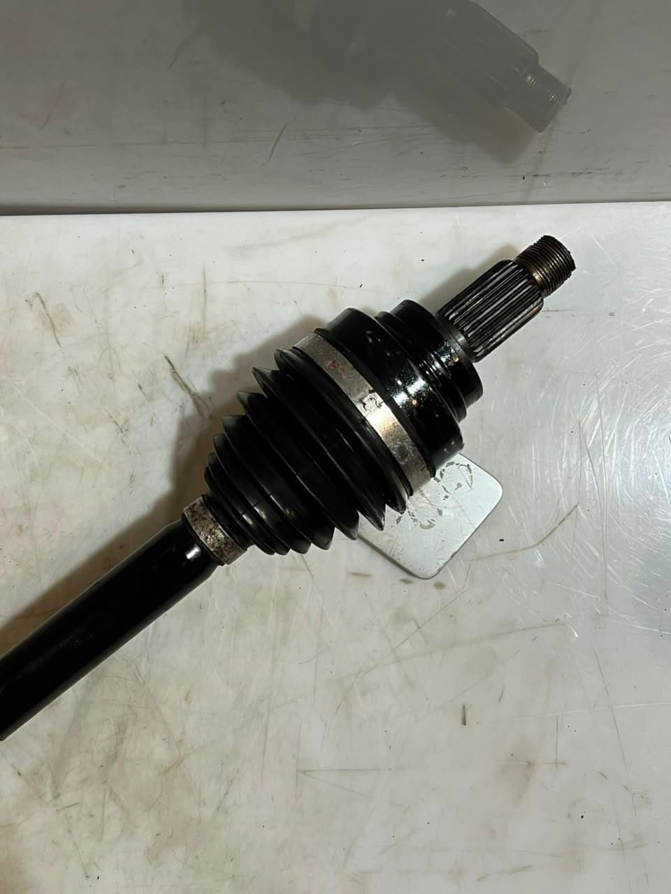 2011 BMW 3' 4' F30 F31 F34 F32 F33 F36 LCI LEFT Rear Axle Drive Shaft 7637445 