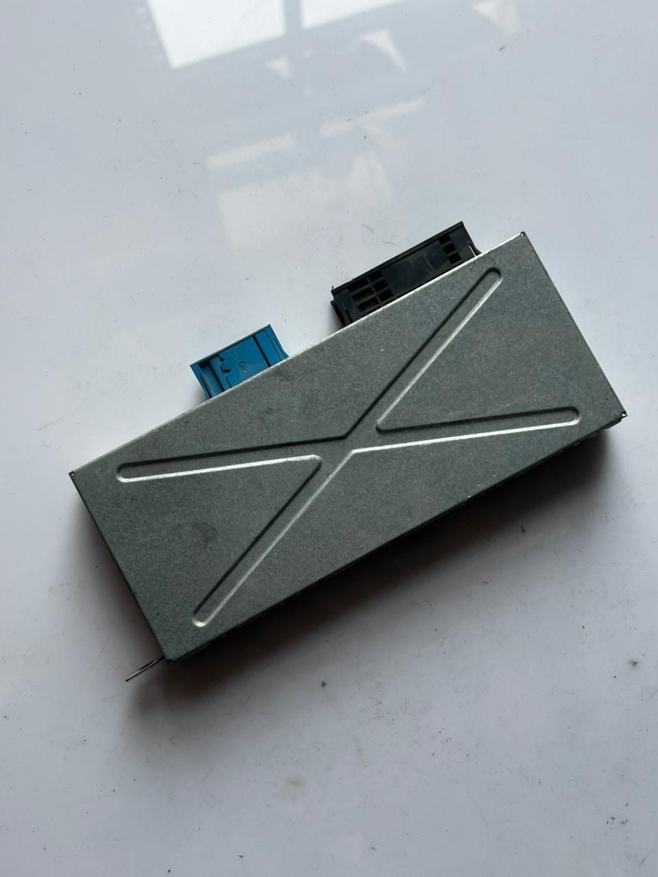 2009-2011 BMW 750i Central Gateway Control Module 9158342 7 Series 740i, 750i, 7