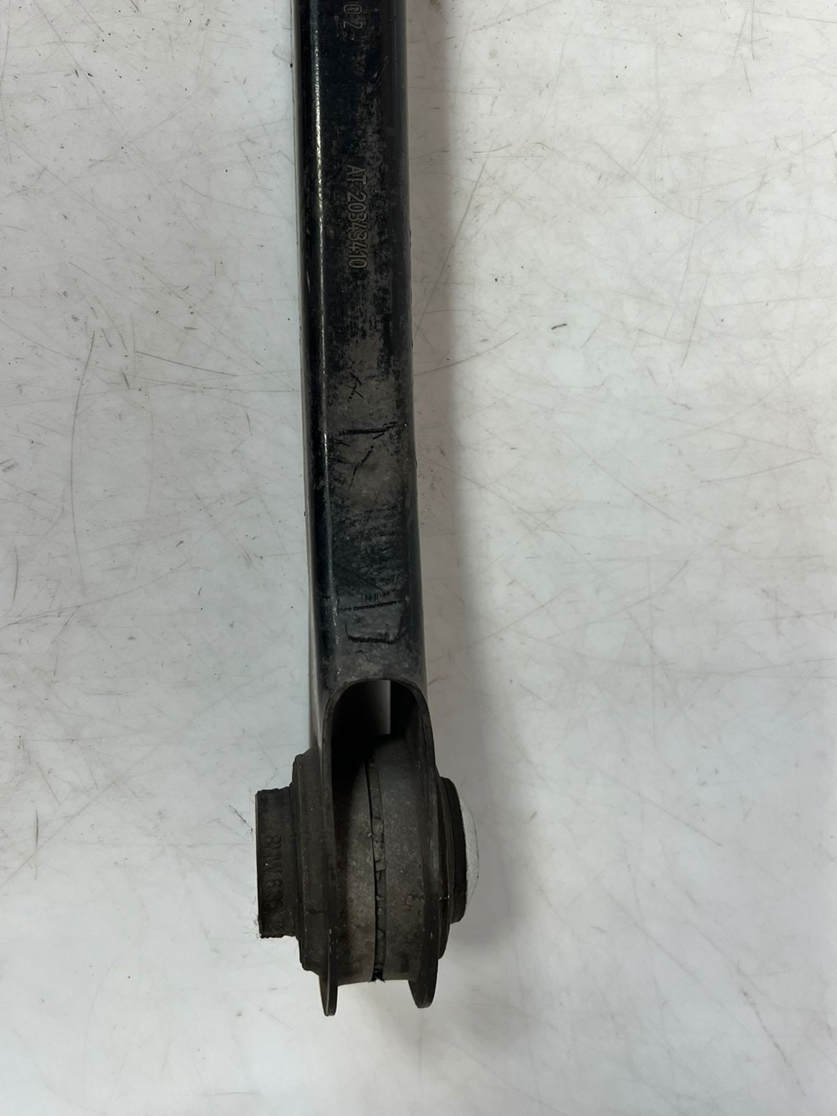 2017-2020 BMW 540i G30 G12 740i G32 G12 Rear Left Lower Control Arm 6861125 OEM