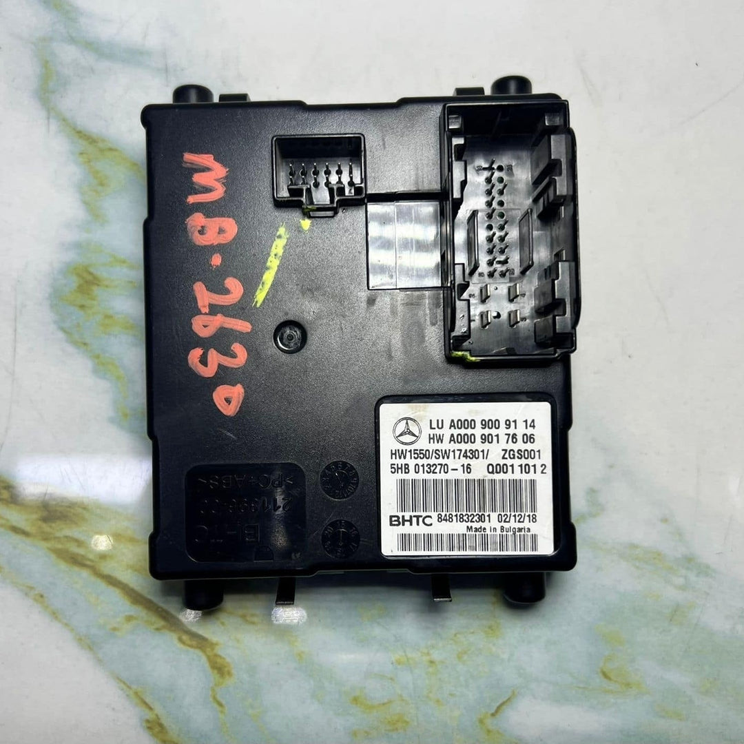 2015-2023 Mercedes-Benz C300 Air Conditioning Climate Control Module A0009009114