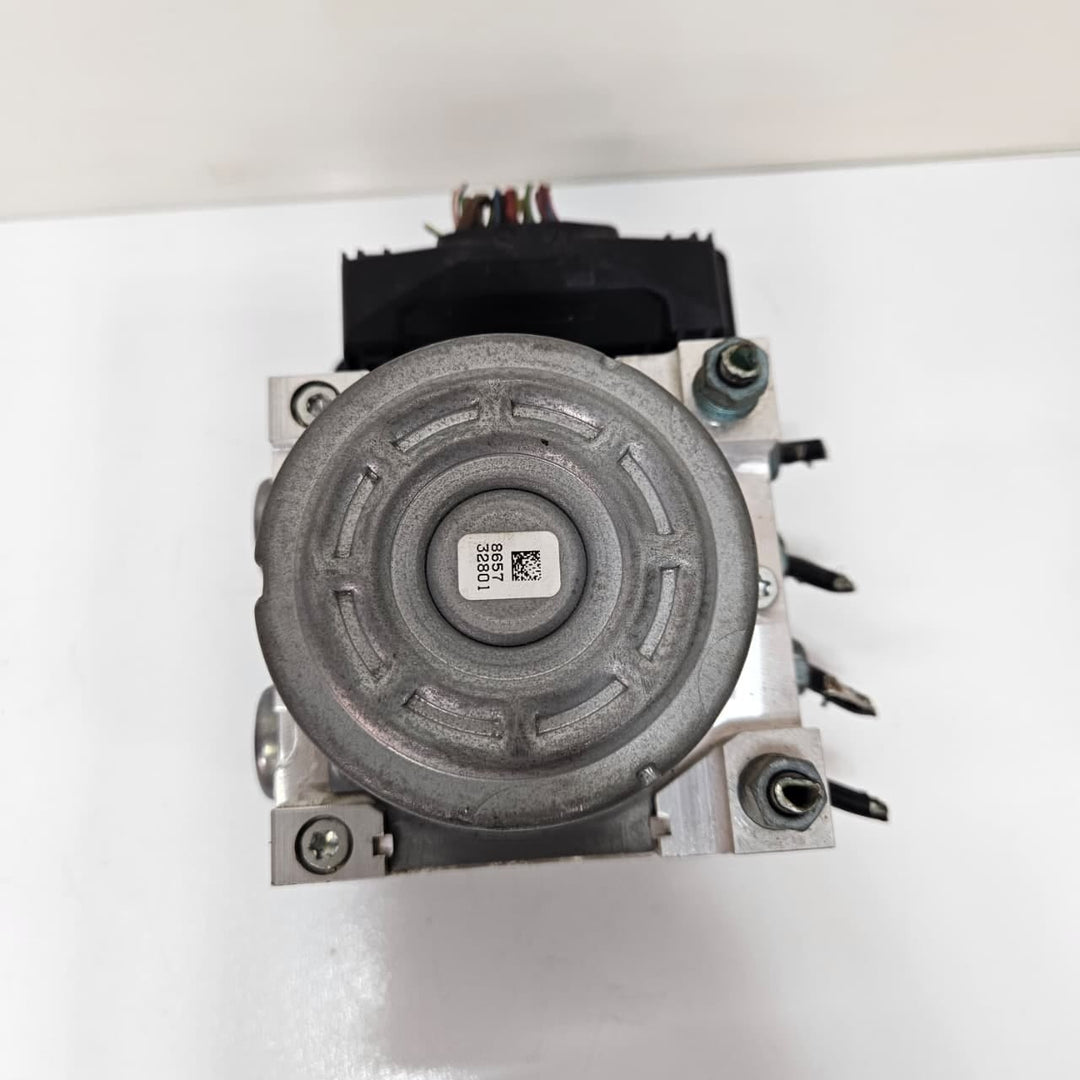 OEM BMW 1 2 3 4 Series F20, F30 F32 ABS Pump 6897114