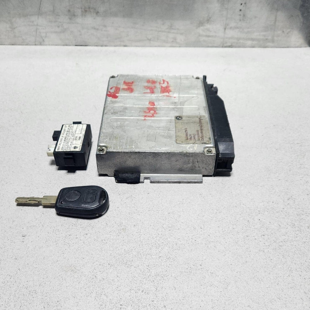 1996-1999 BMW 328i Engine Control Unit 1429861 E36 328i Z3 2.8 M52