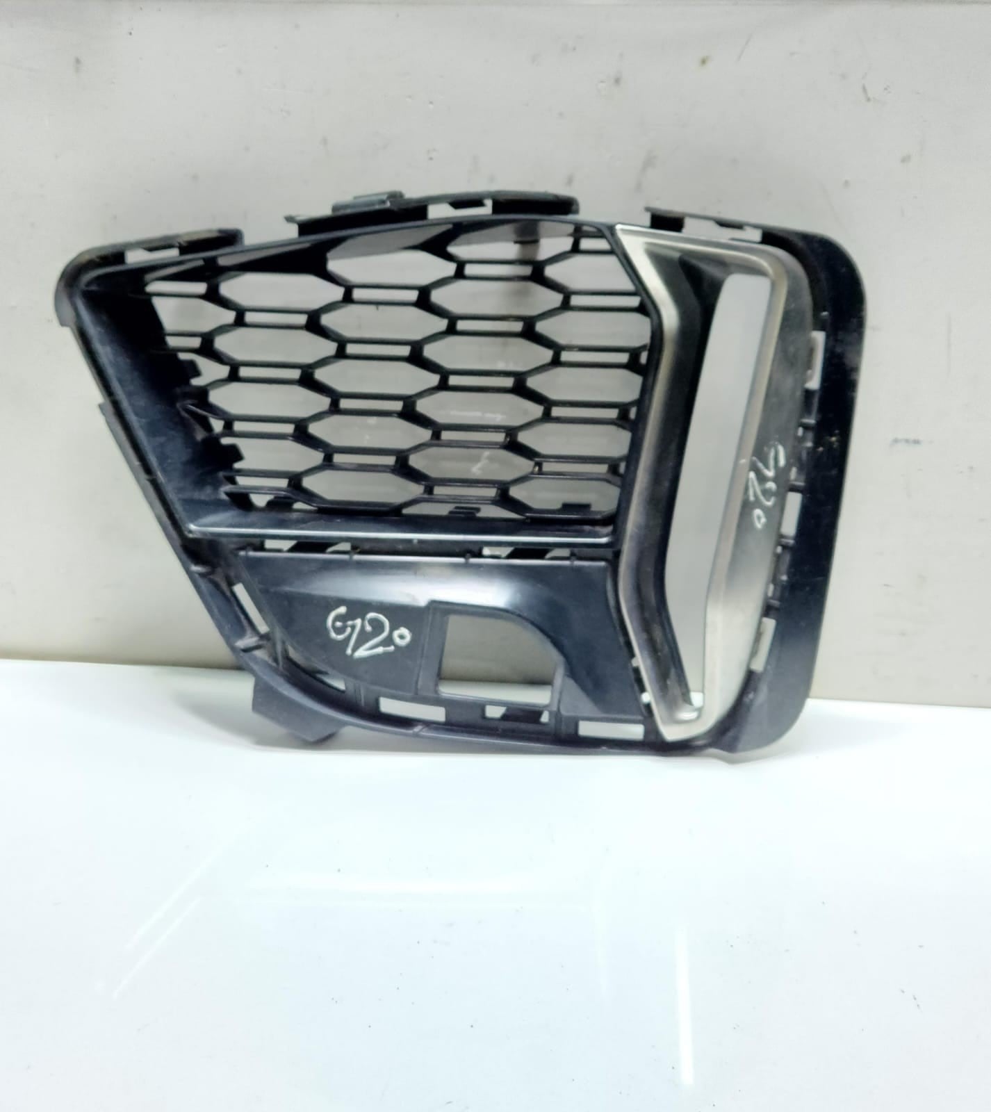 BMW M340 Bumper Ventilation Grille Right Front 8075650 3 Series G20 G21 M340