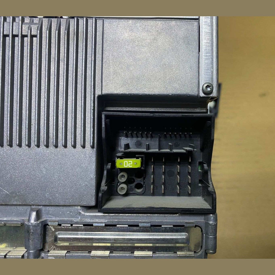 BMW Navigation Head Computer Ccc Dvd 9159030 E60 E61 E63 E64 5 Series and 6 Ser