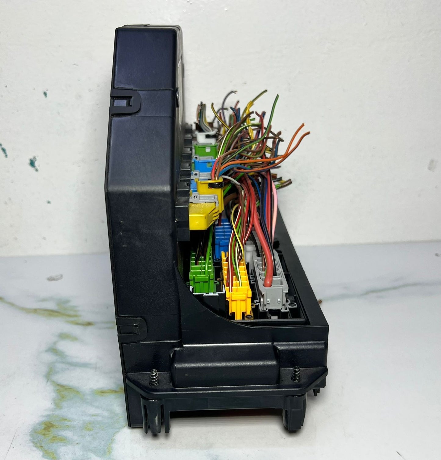 10-16 Mercedes-Benz W212 W204 Front SAM Module Relay Fuse Box A212 9004500 OEM
