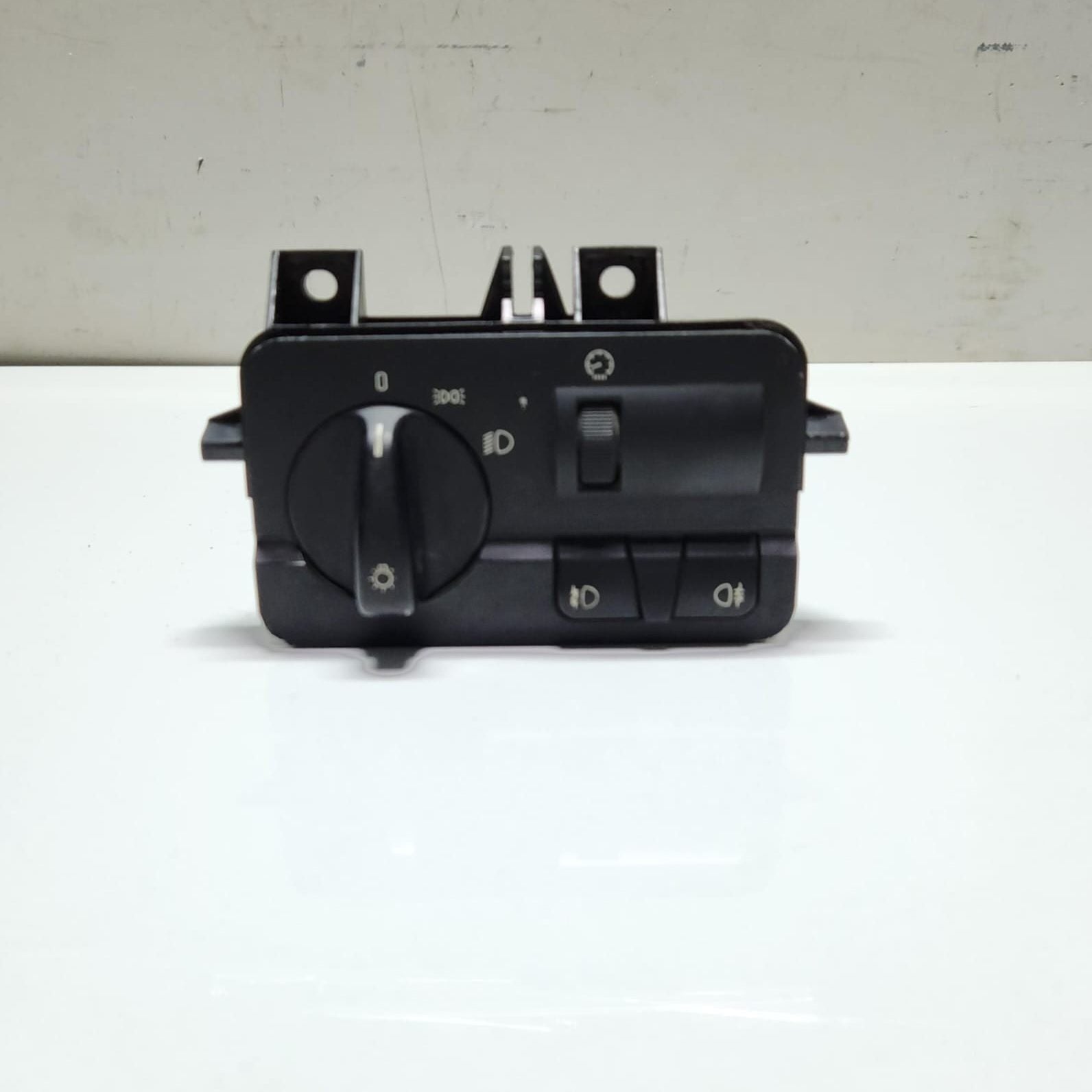 1998-2000 BMW 328i Xenon Light Switch 6936824 ,3 Series E46 LCI OEM