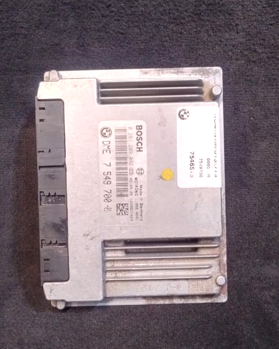 BMW 5 6 7 SERIES E60 E61 E63 E64 E65 E66 5.0I N62 ENGINE DME CONTROL ECU 7549700