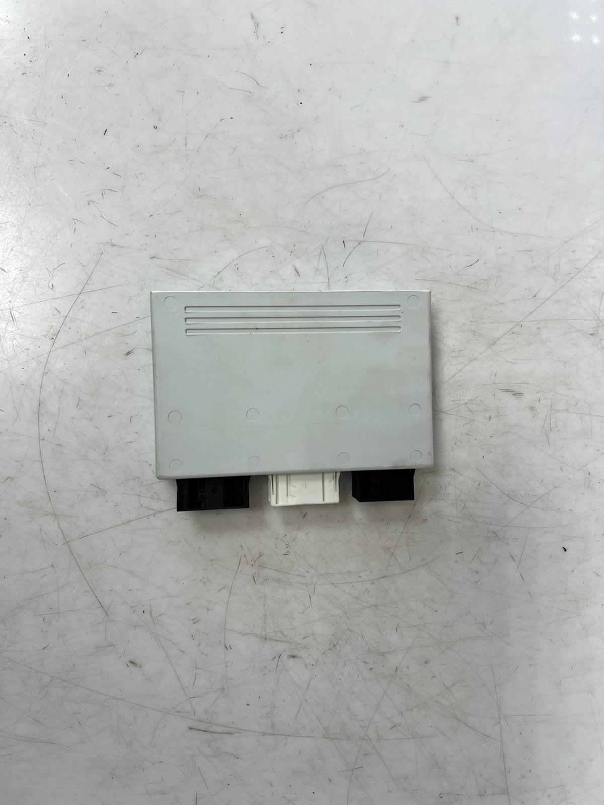 2011 BMW 335is E81 E93 E87 E90 E91 E92 Parking Distance Control Module 9225824