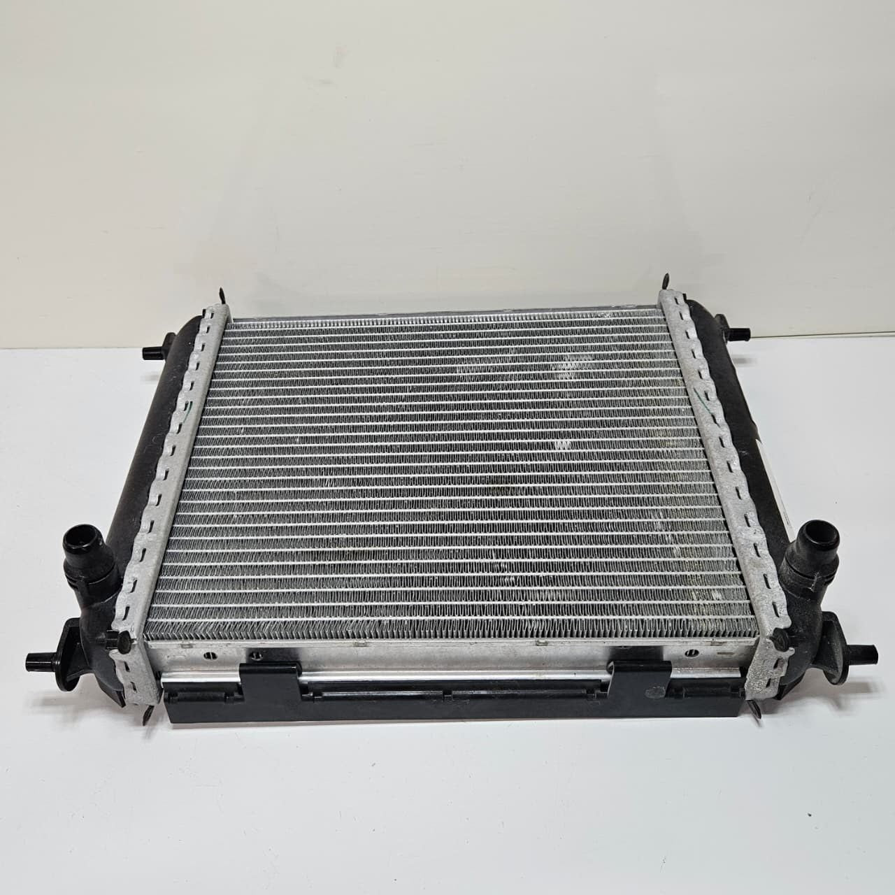 2023-2024 BMW XM G09 X5 X6 X7 Hybrid models Auxiliary Radiator 7560816