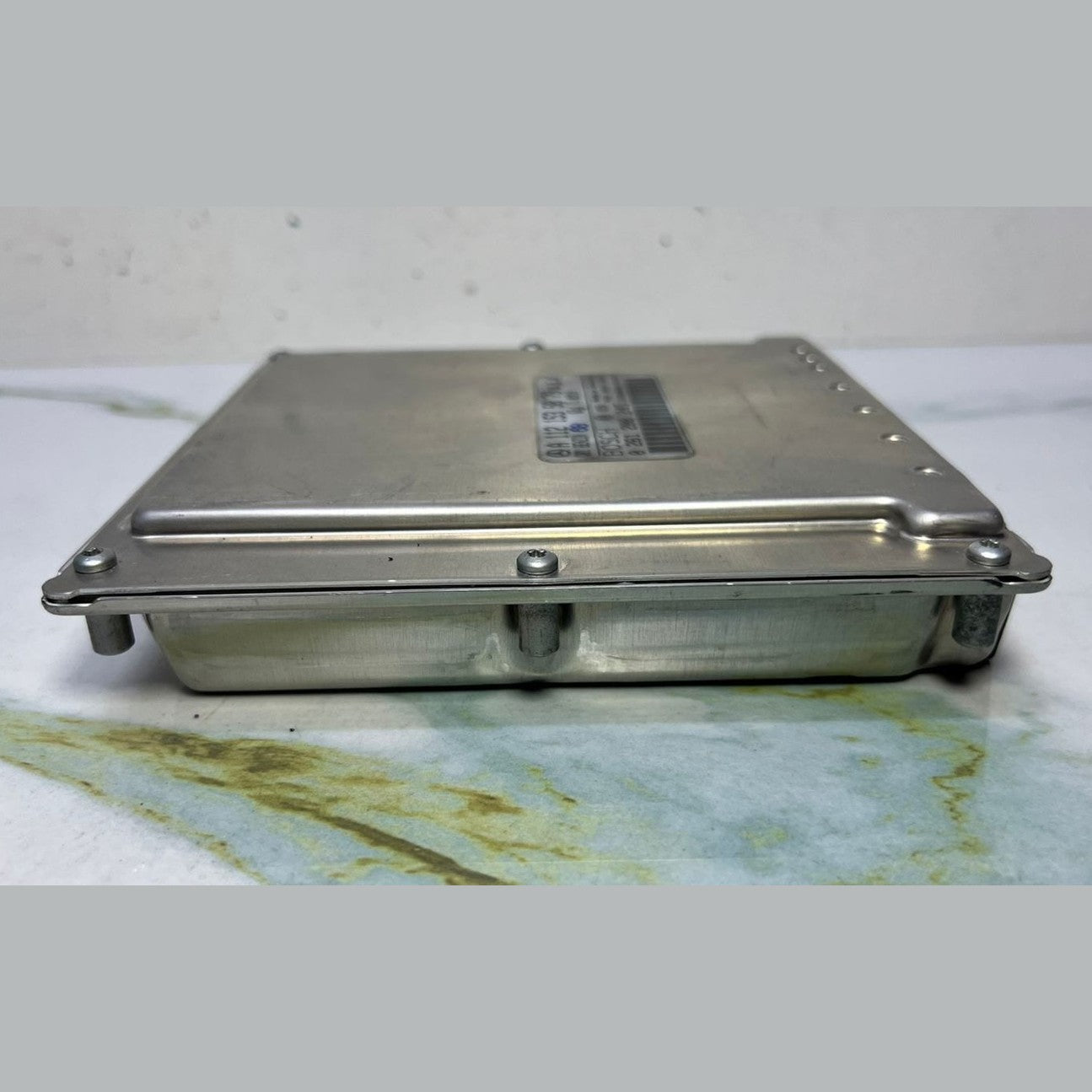 2002-2005 Mercedes-Benz C320 Engine Control Unit A1121535879 C320 and E320