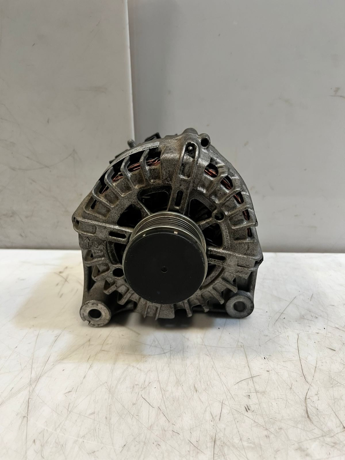 BMW 5 Series F10 F118 F25, 7 Series, X3, X5, and X6 Alternator FGN23S032 OEM
