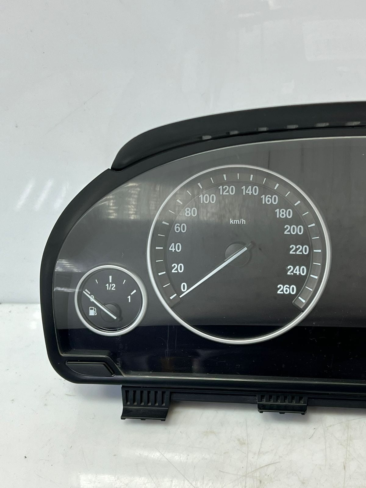 2010-11 BMW 528i F10 F11 F18 F07 535I Instrument Cluster SPEEDOMETER 9227601 OEM