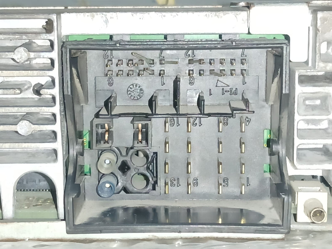 BMW F01 F10 F11 F20 F30 F31 F32 F45 F48 F07 F56 HEAD UNIT CD NAVIGATION 9399444