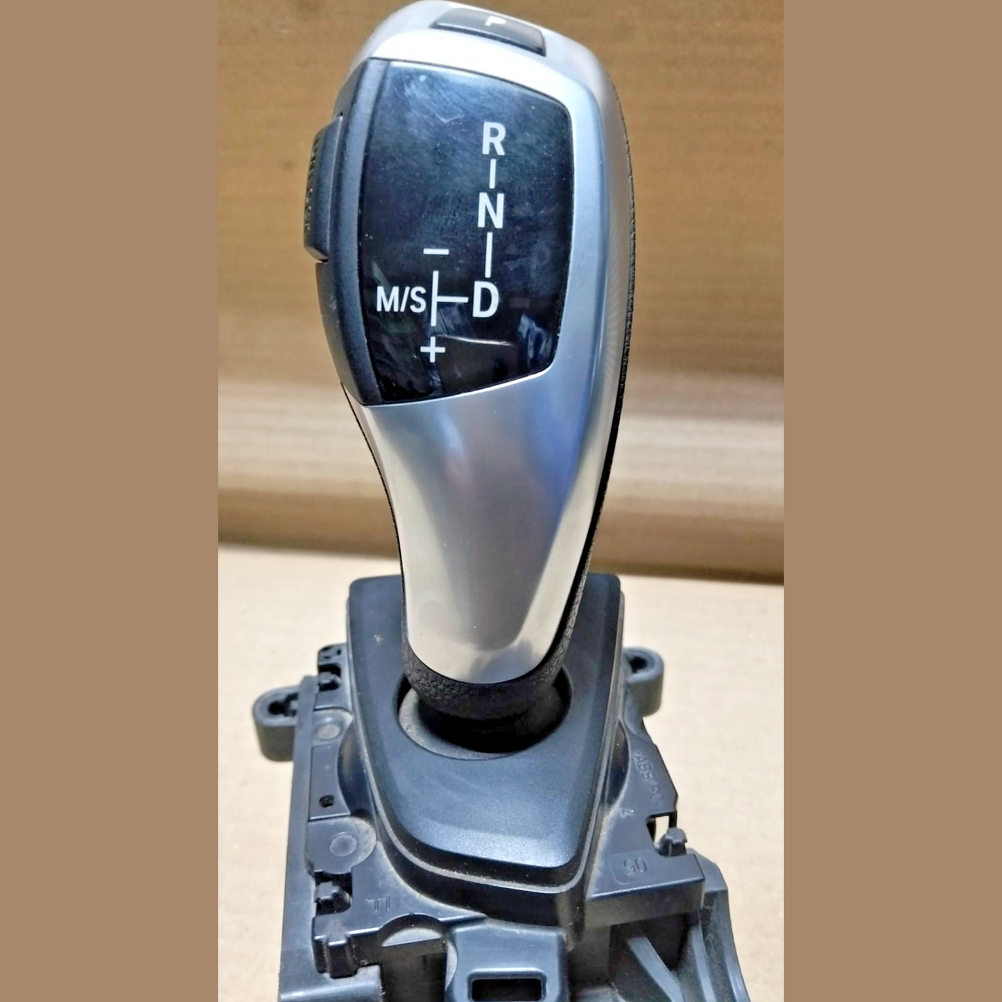 2013 BMW 328i F30 OEM Automatic Gear Shifter Selector  12-16 320i 428i 9291517