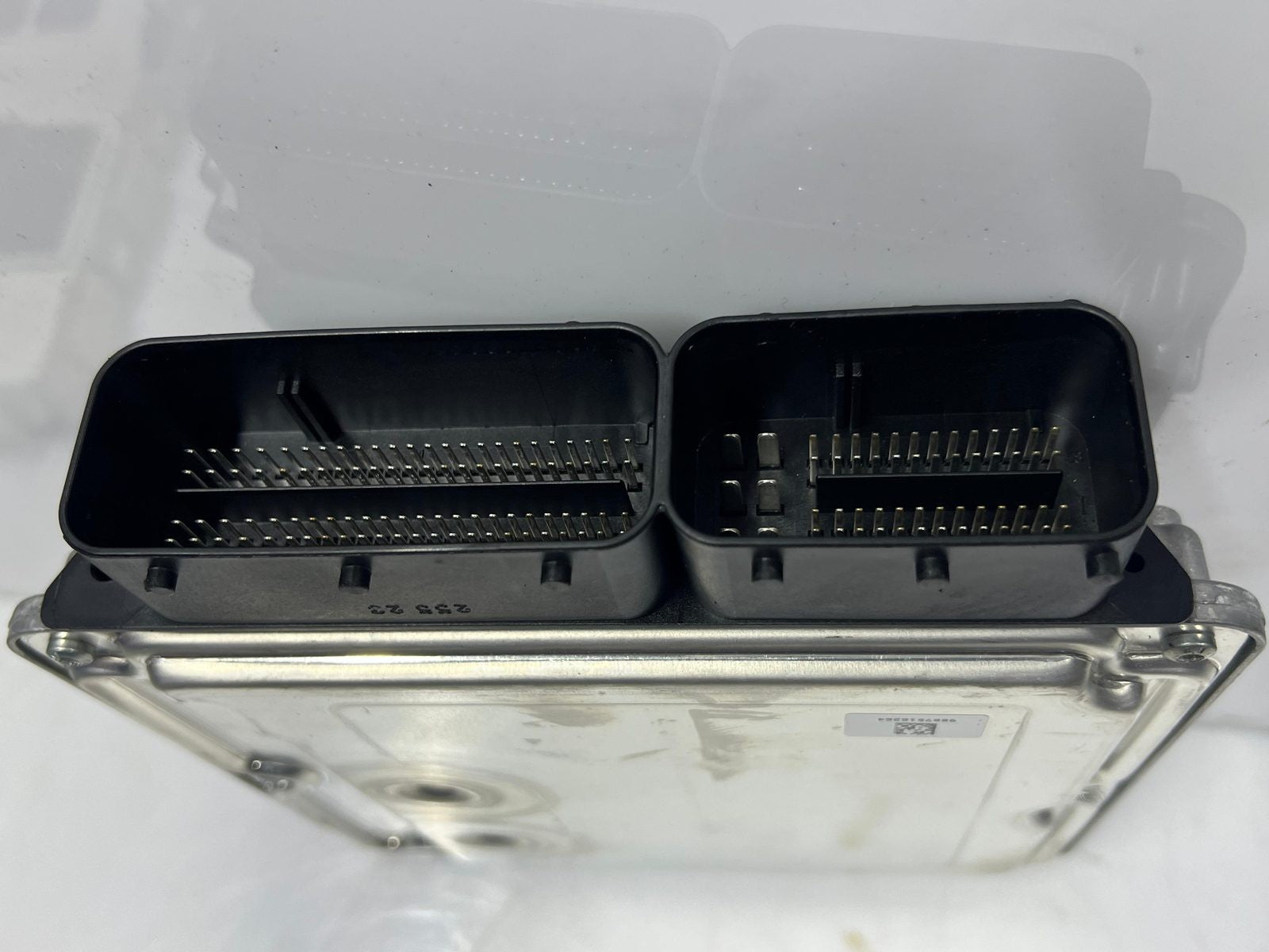2014-2018 BMW F30 330d F32 430d F34 diesel X5 Engine Control Unit 8585380