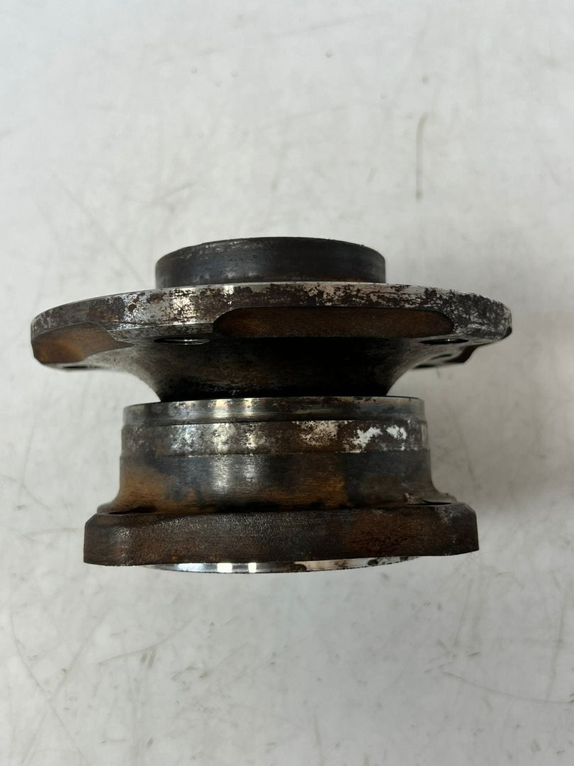 BMW F10 F11 5' F01 F02 F07 F06 7' Rear Wheel Hub Bearing Rear Axle 6777844 OEM