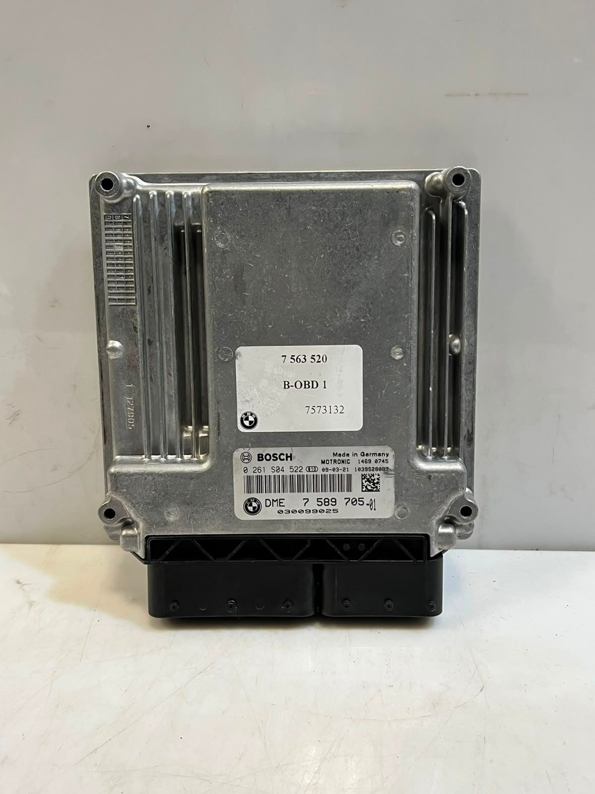 2009 BMW 3 Series E90 E92 E60 N46N Engine Control Unit ECU ONLY 7589705 OEM