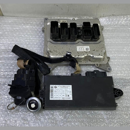 OEM BMW X1 E84 N20B ENGINE CONTROL UNIT DME ECU SET 7639375 BOSCH