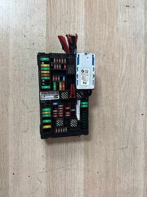 2015-2024 BMW 740i Power Distribution Box Rear 9377503 7 Series G11 G12 740i 750