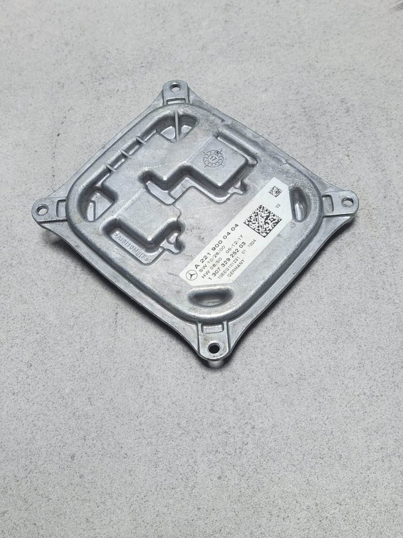 2007-2013 Mercedes-Benz S500 Headlight Ballast Control Module A2219000404