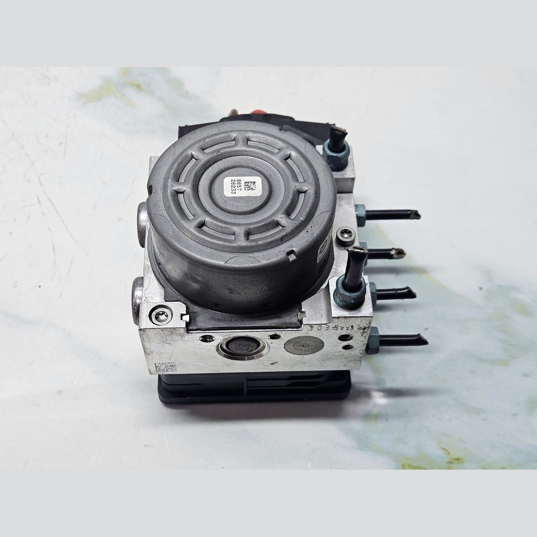 2014 BMW 328i Anti-Lock Brake ABS Pump Control Unit Module 6868319