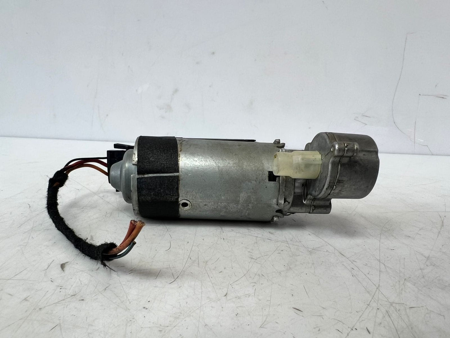 2000-2006 BMW X5 E53 Steering Column Adjustment Motor 6903945 OEM