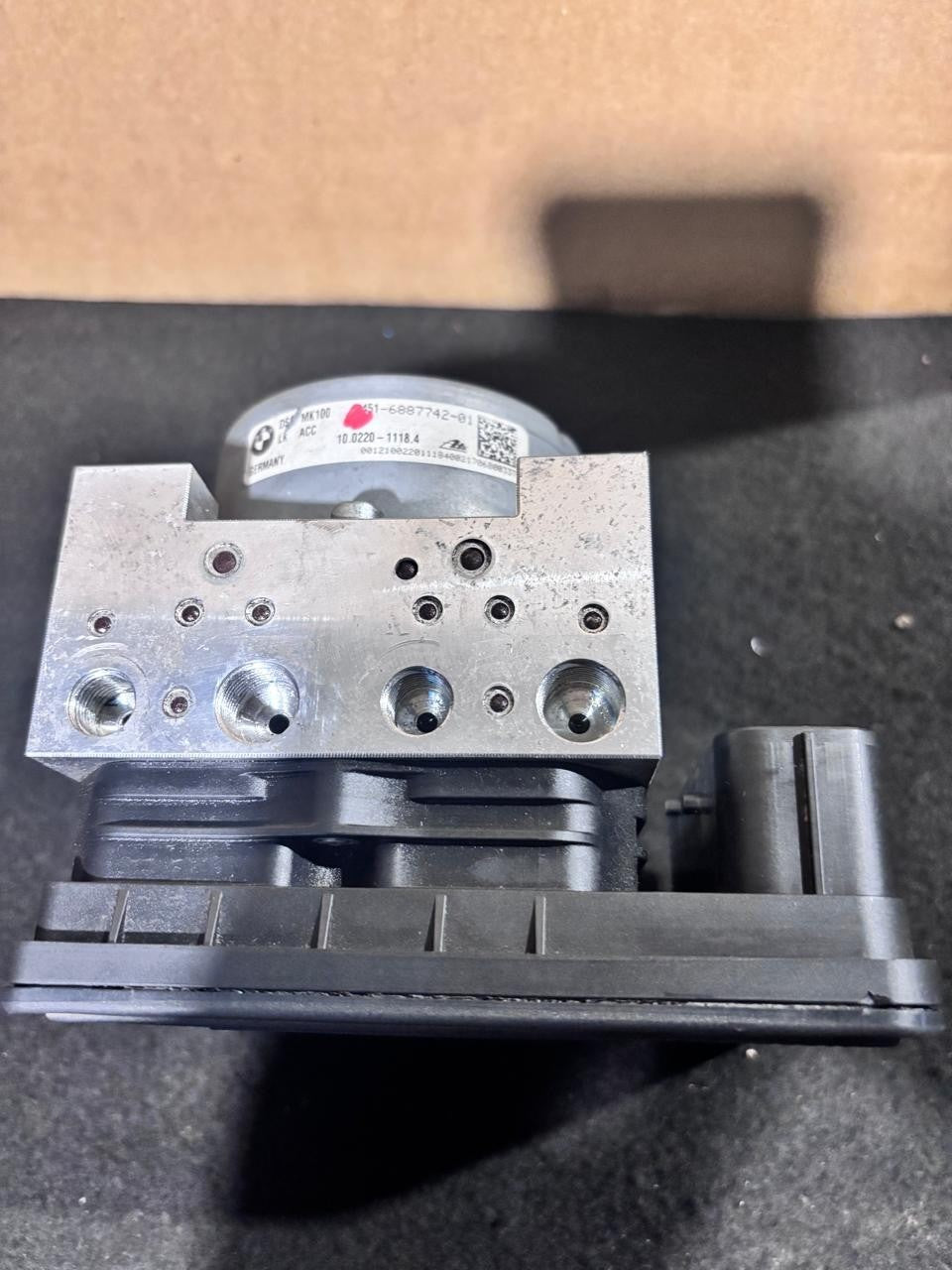 OEM BMW F30 F31 F32 F33 ABS PUMP MODULE Control Unit Hydraulic Blocks 6887743