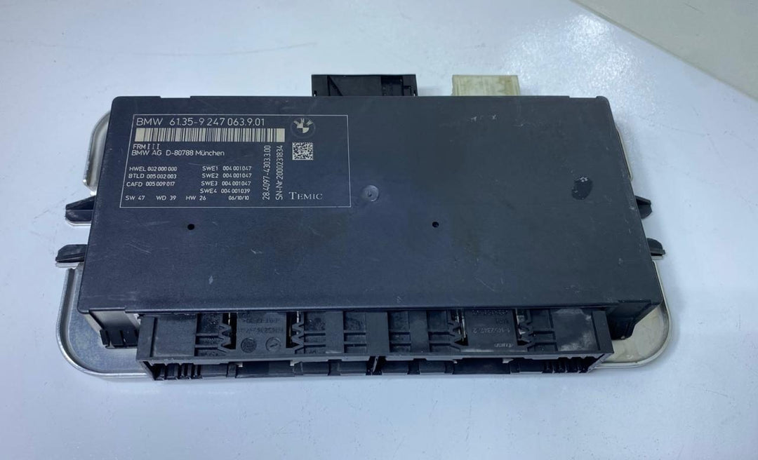 2010-2016 BMW 550i F10, F12, F01, F25, F26 FOOTWELL LIGHT CONTROL MODULE 9247063