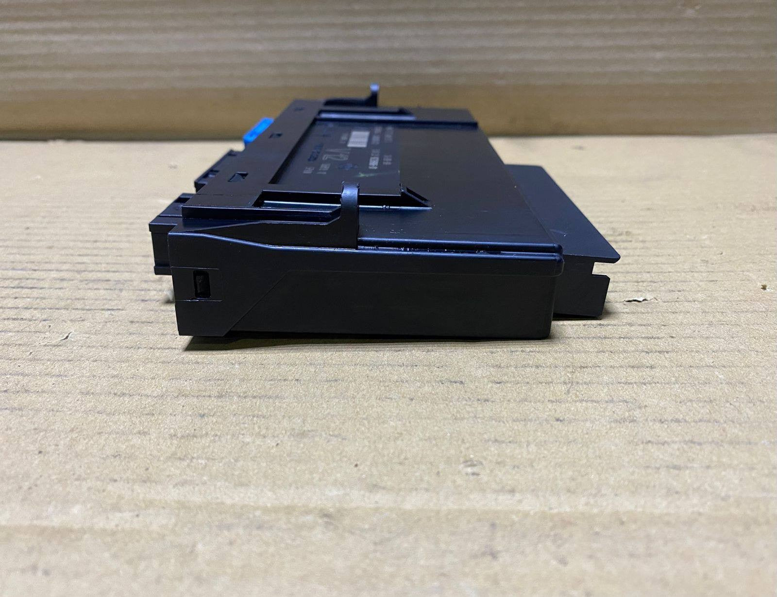2011-2016 BMW 535i Junction Box Control Module 9228492 5 528i, 535i, and 550i