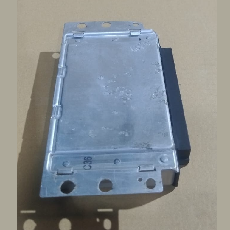 BMW E70 E71 X5M X6M REAR DIFFERENTIAL LOCK CONTROL MODULE 7595847