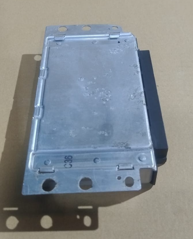 BMW E70 E71 X5M X6M REAR DIFFERENTIAL LOCK CONTROL MODULE 7595847