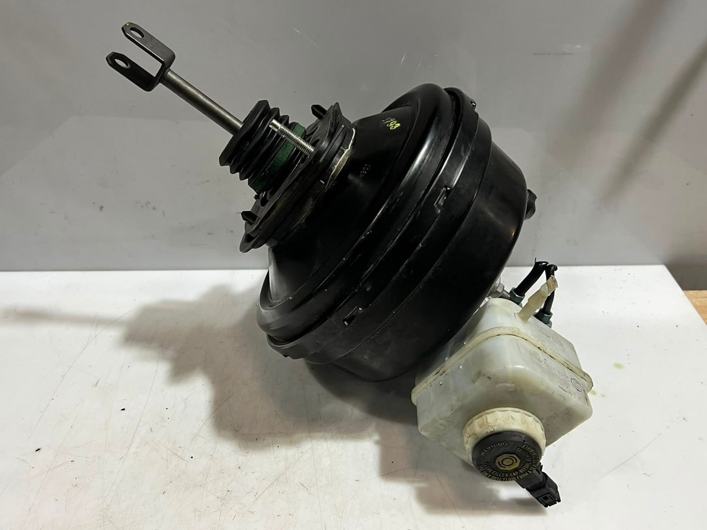 2010-2016 BMW M5 F10 F06 S63 4.4i V8 Brake Master Cylinder with Servo 2284395