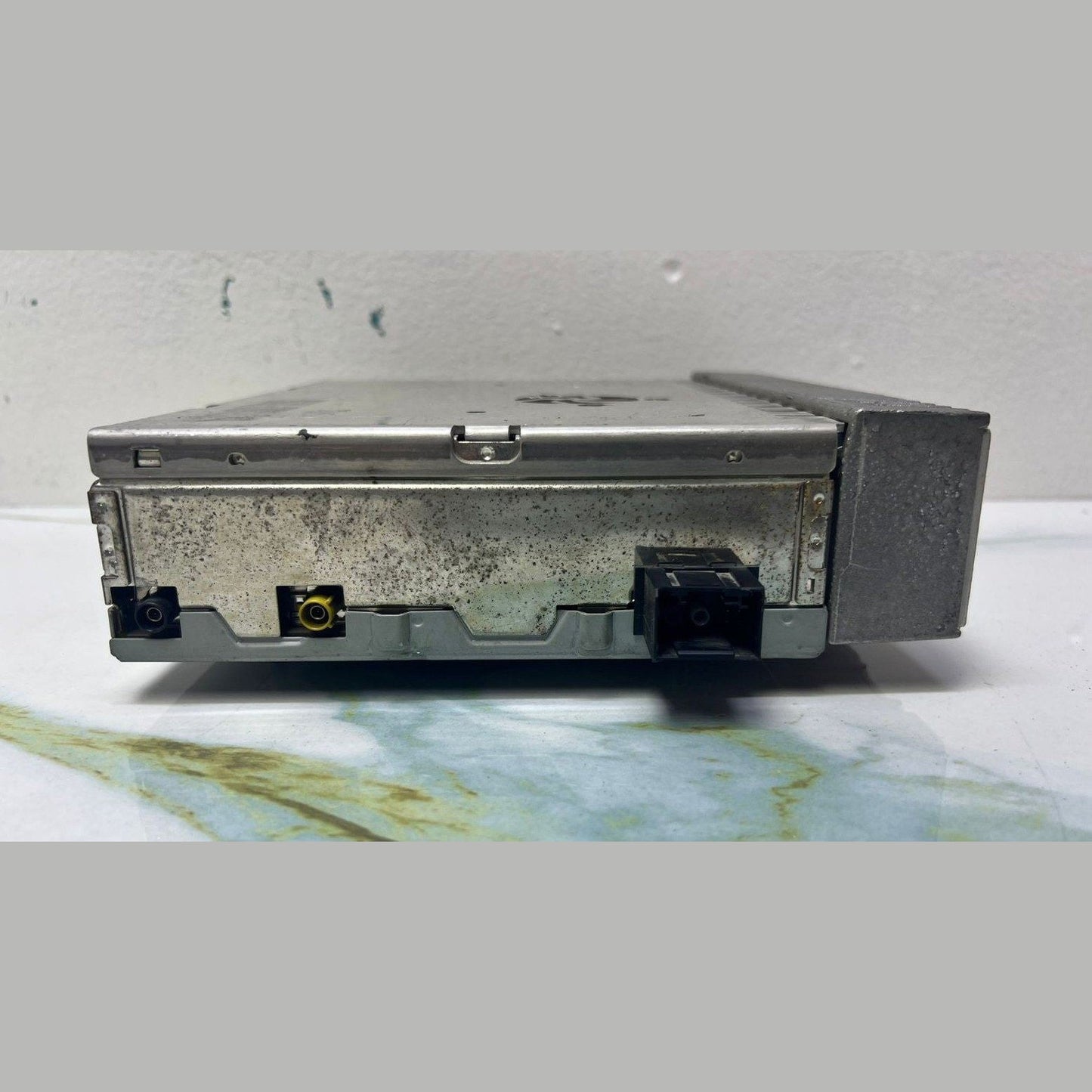 2006-2009 Mercedes-Benz W211 E-Class E350 Radio Amplifier A 211 870 42 89