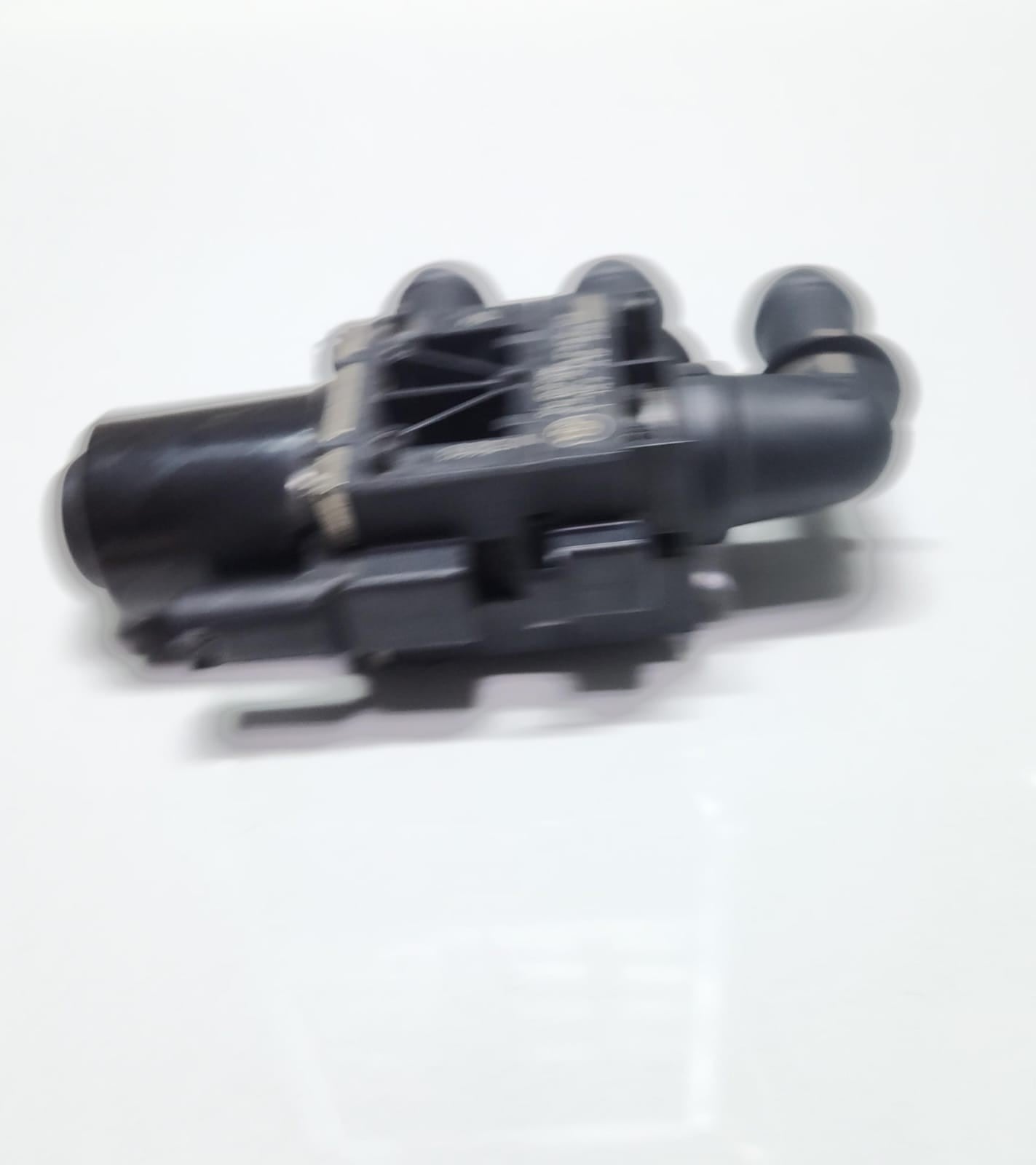 2018-2020 BMW 530e Heater Changeover Valve 9147347 3, 5, and 7 Series 
