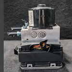 Bild in die Galerieansicht laden, BMW F25 ANTI-LOCK BREAKING SYSTEM ABS MODULE PUMP OEM - 6877726