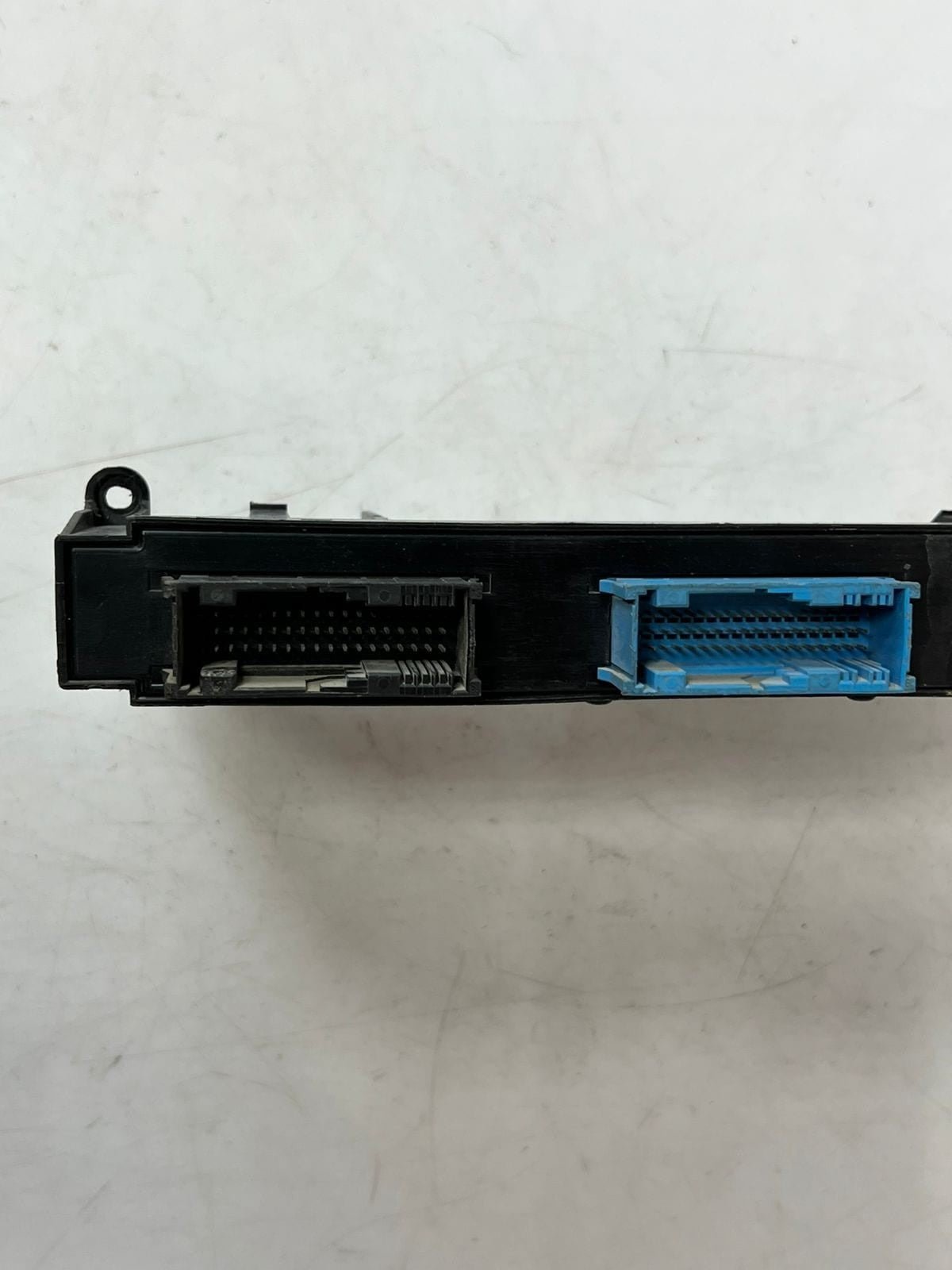 BMW E87 E90 E91 E92 E93 JUNCTION BOX BODY CONTROL 6971960 OEM