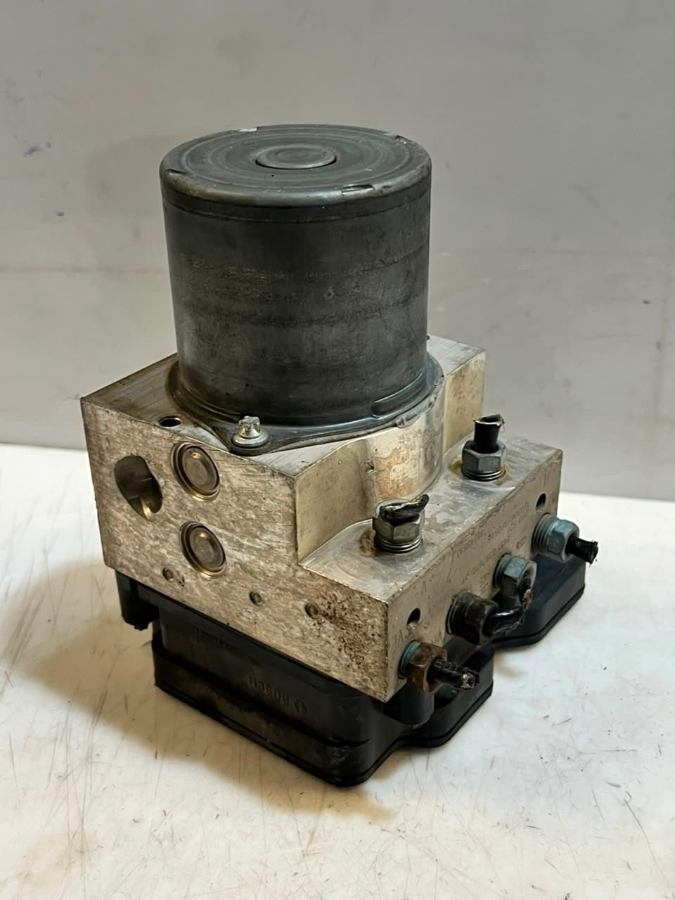 2011-2016 BMW 5' F10 F11 528i ABS HYDRAULIC Pump Assembly 6797668 OEM
