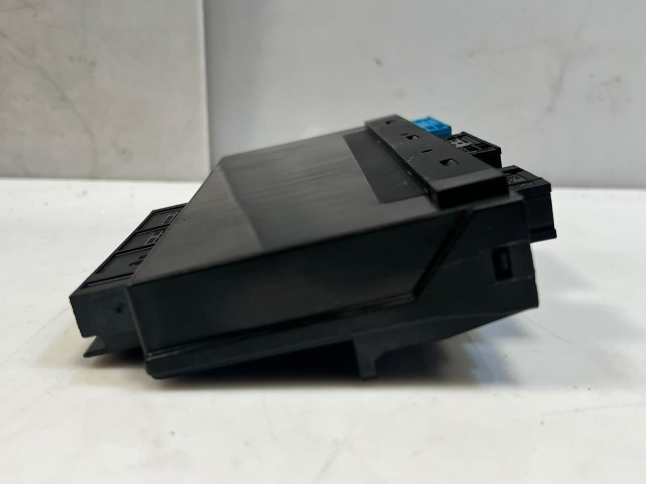 2011-2016 BMW 528i F10 5 Series Body Control Module BCM 9312764 OEM
