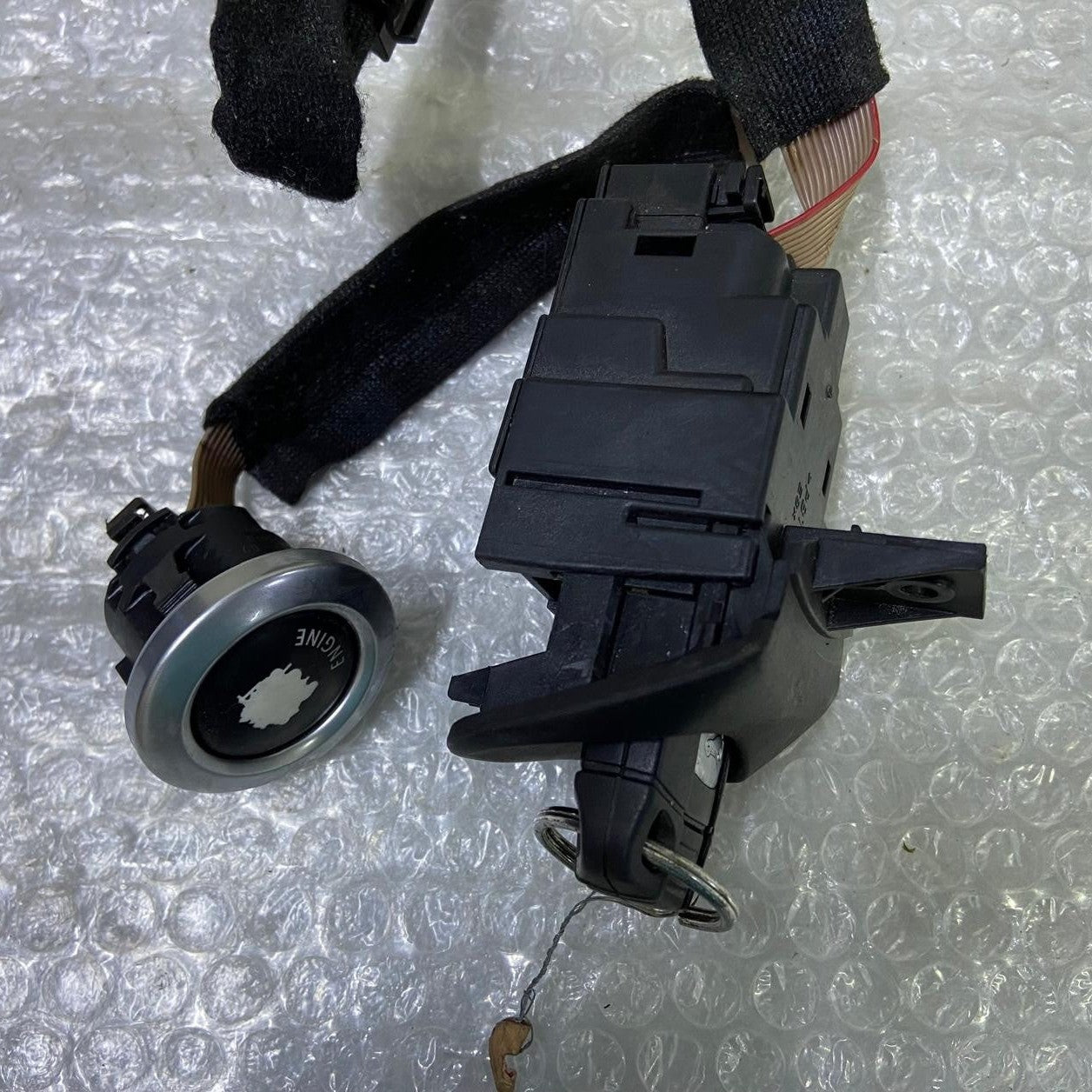 OEM BMW X1 E84 N20B ENGINE CONTROL UNIT DME ECU SET 7639375 BOSCH