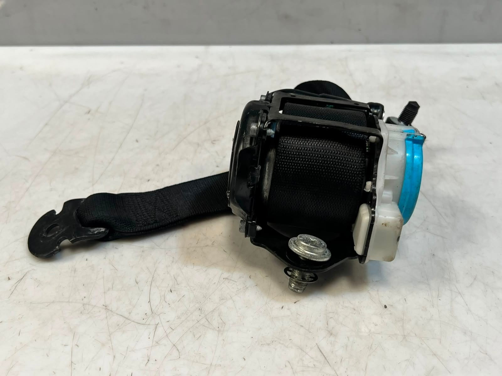 2011-2018 Mercedes-Benz B-Class W246 Rear Left Seat Belt 307262099228