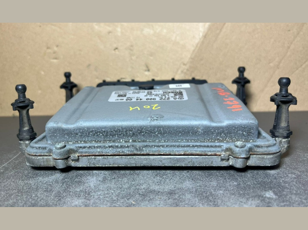 08-12 Mercedes W204 C-Class Engine Control Module Unit ECM ECU A272 9004400 OEM