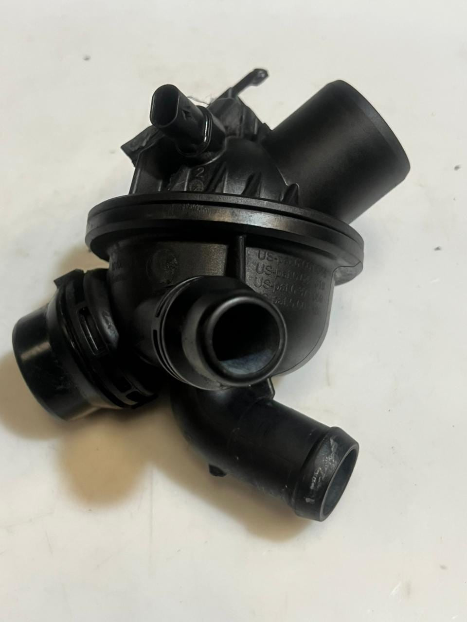 2011-2016 BMW X3 3 Series F30, 5 Series F10 Thermostat Housing 6601544 OEM